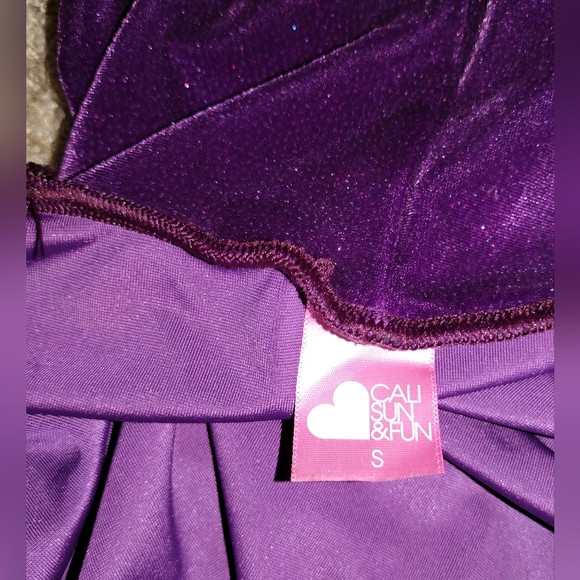 🆕️Cute Royal Purple Velvet Cropped Turtle Neck NWT Sz S - Picture 4 of 7